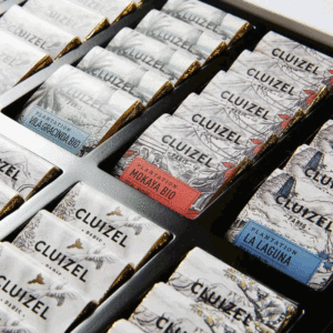 Alternative view of Cluizel Chocolats de Plantation Grand Cru No 50